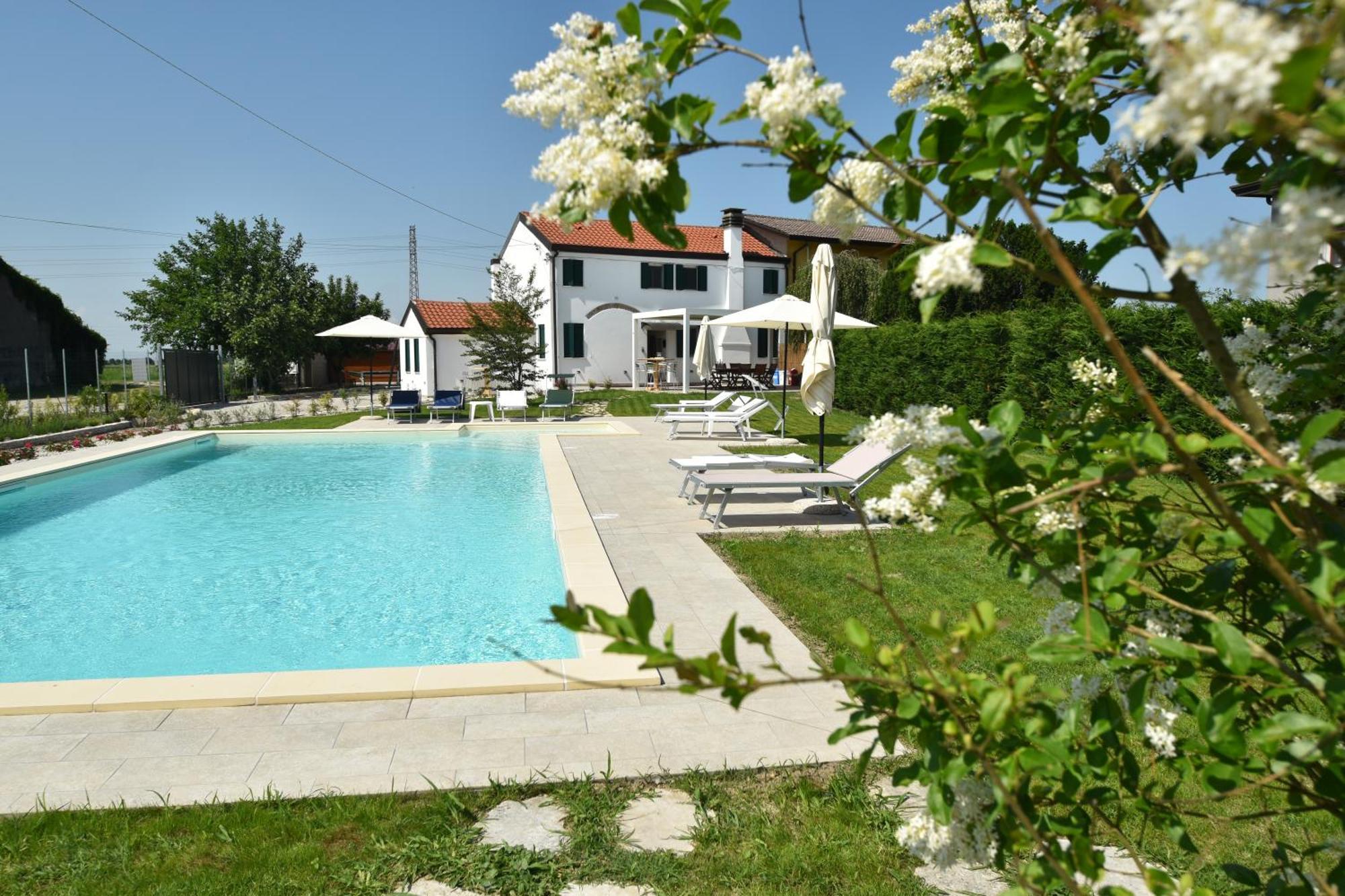 Adria Bnb Buitenkant foto