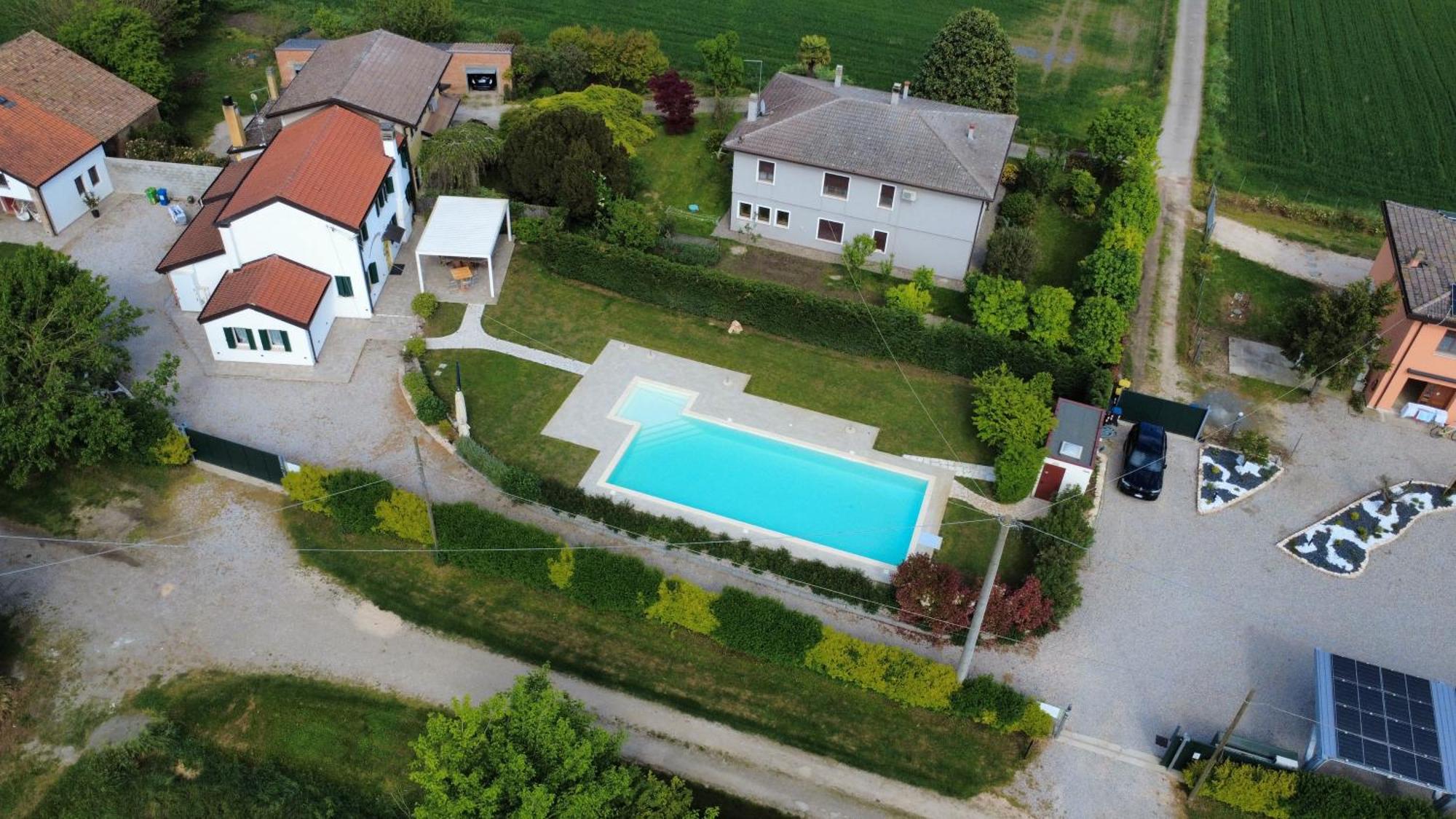 Adria Bnb Buitenkant foto