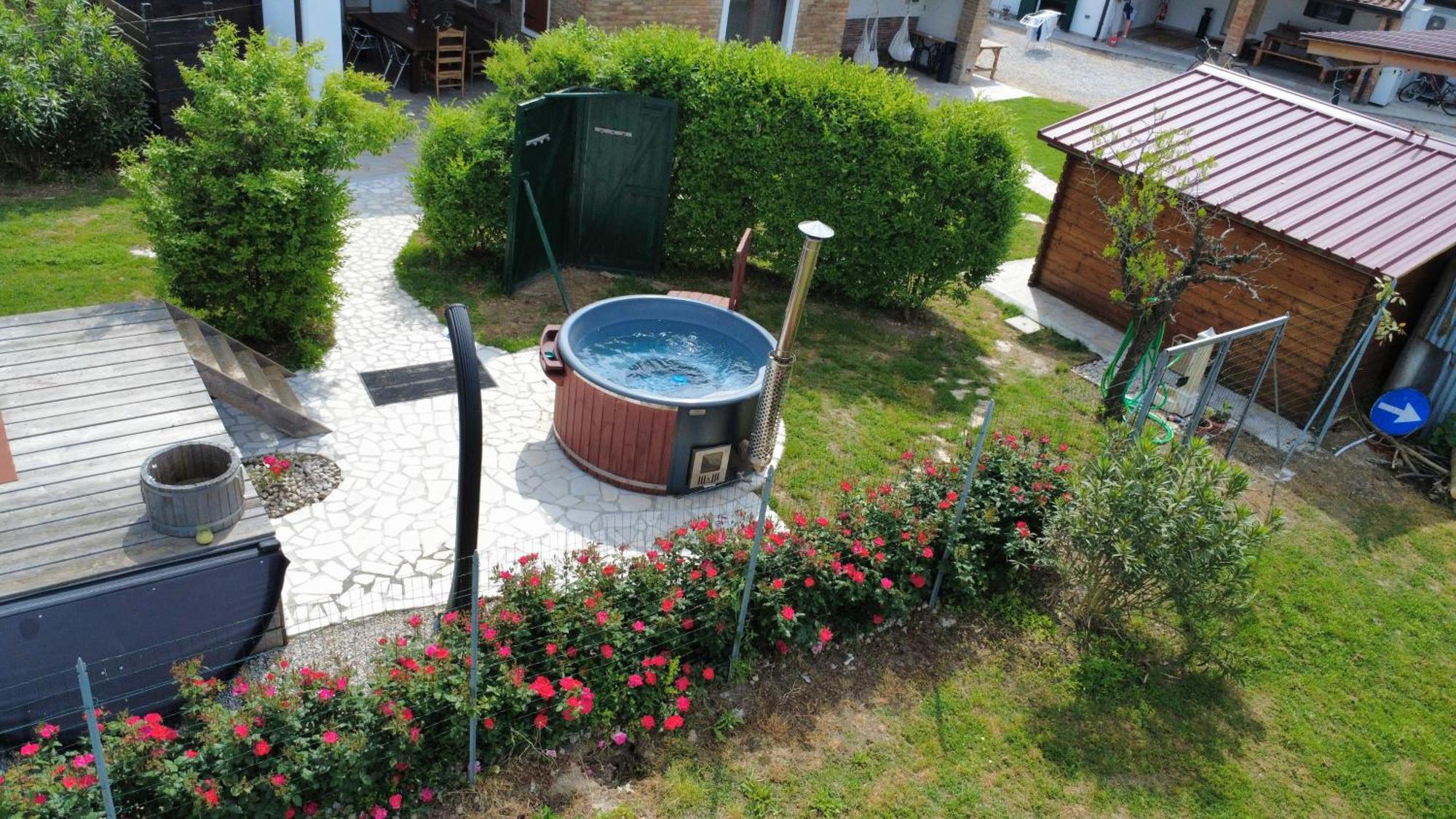 Adria Bnb Buitenkant foto